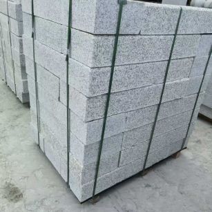 百色 芙蓉白火烧两面路沿石