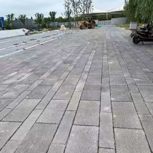 百色仿古石铺装效果