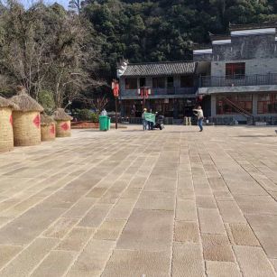 百色仿古石铺装效果