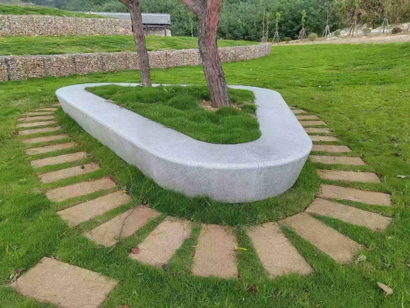 百色 芝麻白光面整石坐凳