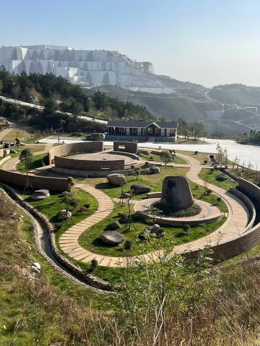 百色仿古石铺装整体效果