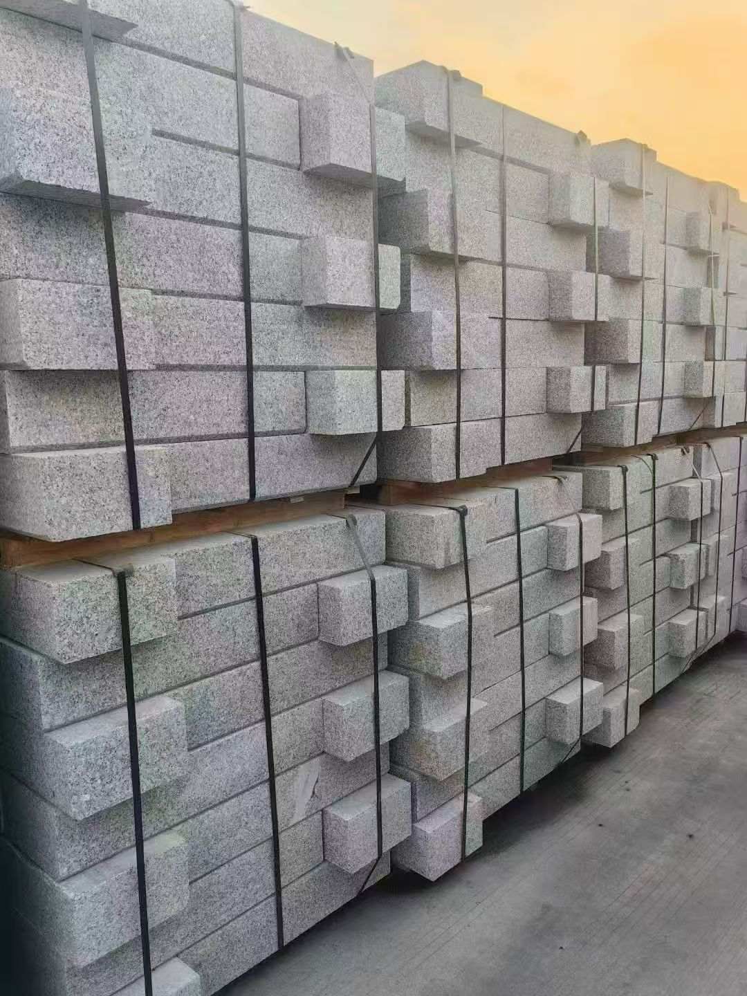 百色 芝麻白路沿石