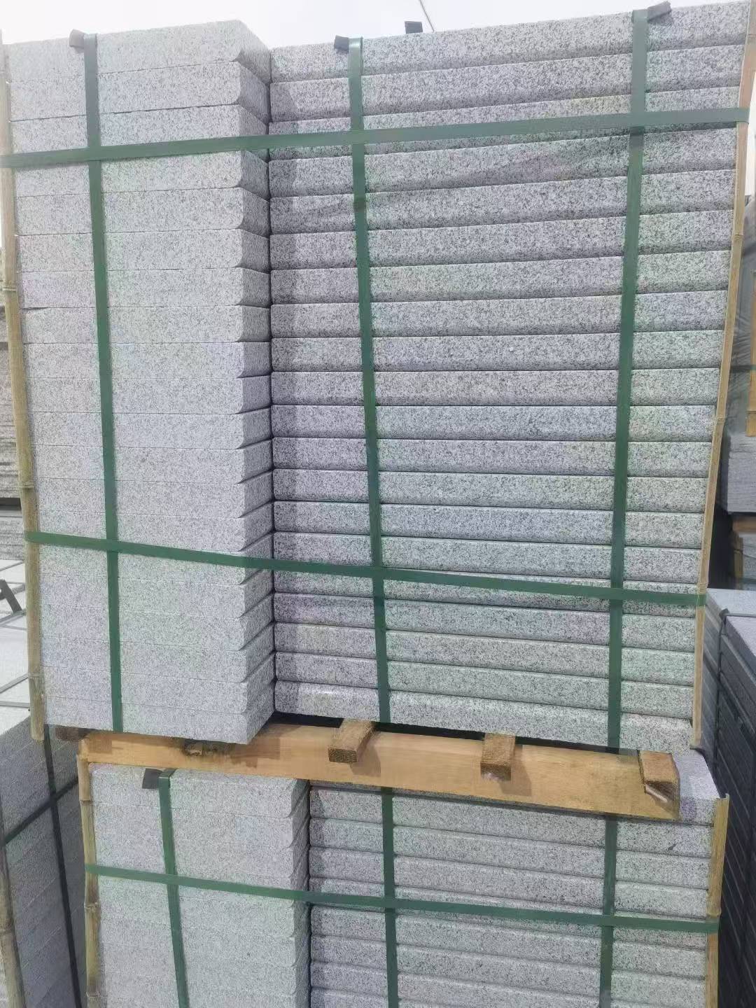 百色 5公分芝麻白，倒斜角，室外楼梯踏步