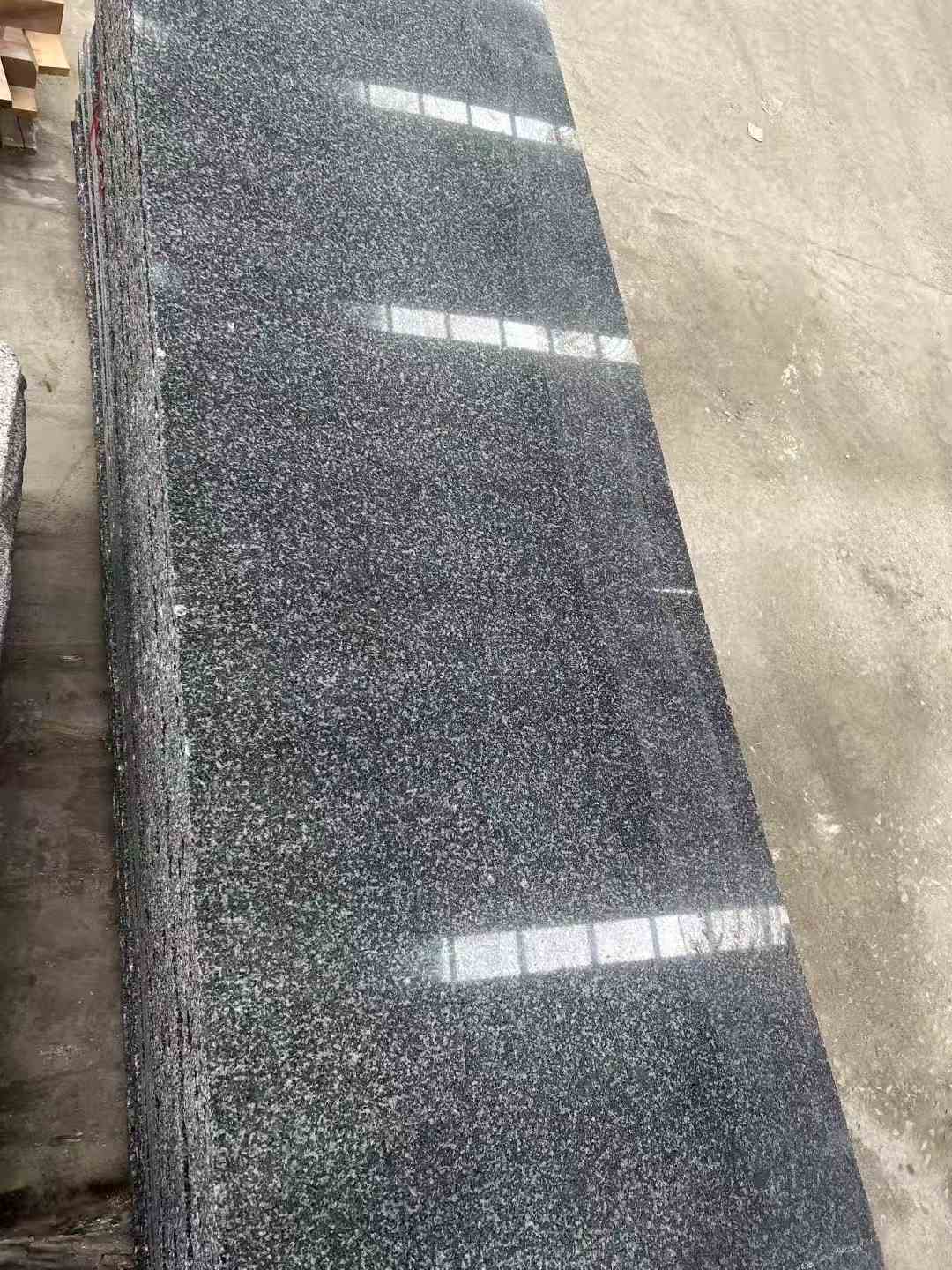 百色 芝麻黑光面