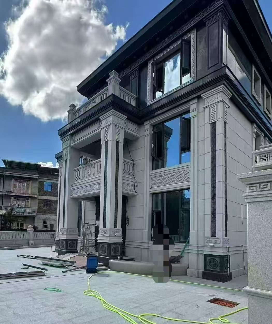 百色 别墅干挂，芝麻白与芝麻黑完美配合